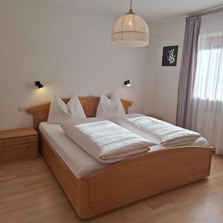 Apartments Insam Santa Cristina Val Gardena ภายนอก รูปภาพ